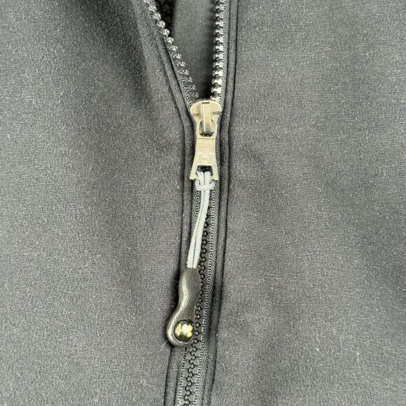 Under Armour Fleece Lined Large Semi-Fitted Womens Jacket - Black with Gray 2011 - Picture 8 of 16